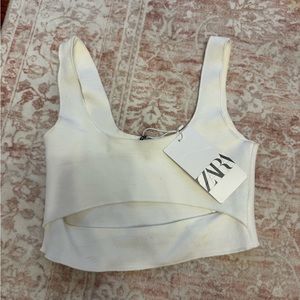 Zara White Asymmetrical Sleeveless Crop Top